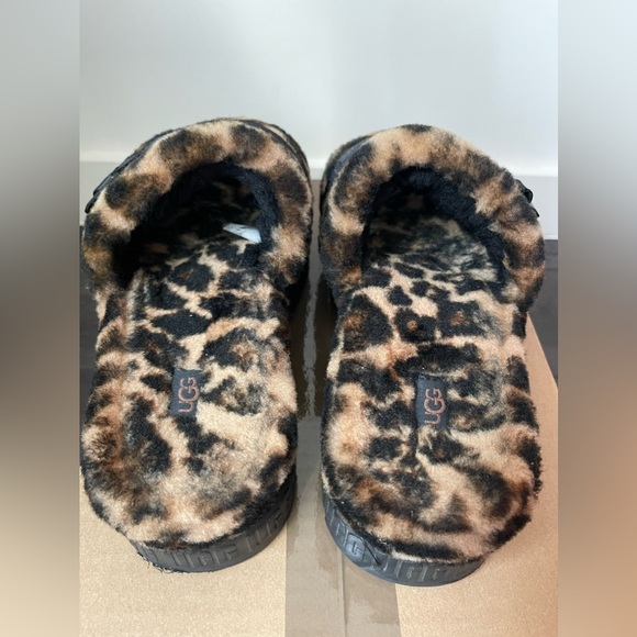 Ugg Fluffita Sandal - Picture 5 of 7